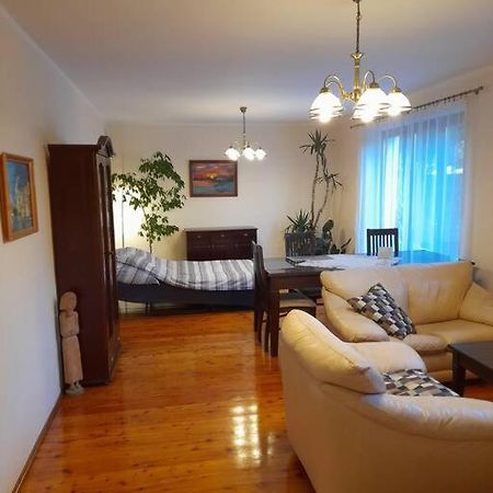 Bronowice- Parter Domu Apartment Krakow Luaran gambar